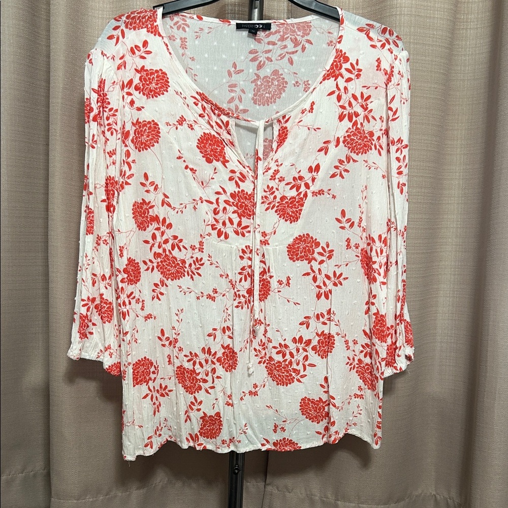 Floral Salmon and White Paper Moon Top